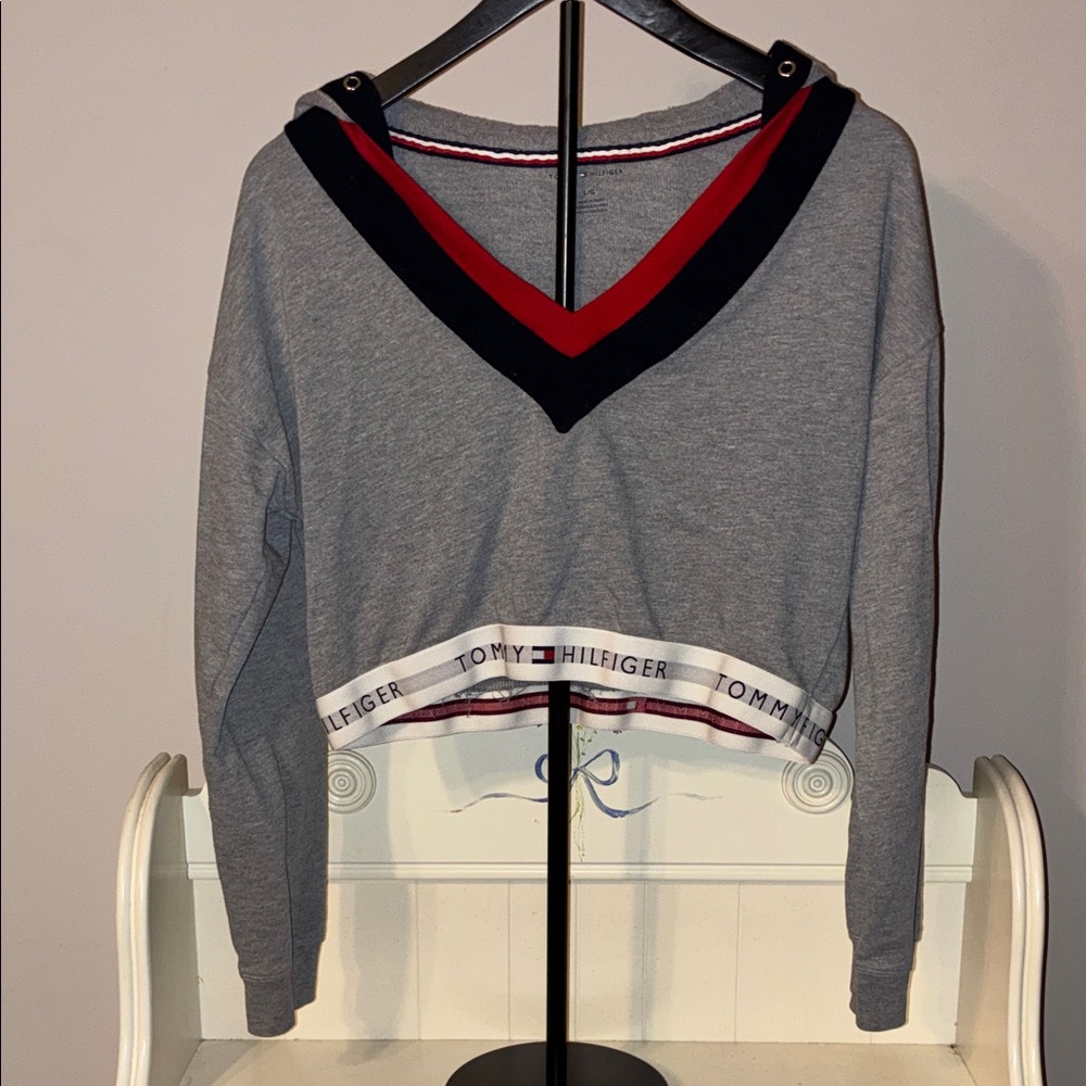 Tommy Hilfiger Gray V-Neck Cropped Sweater